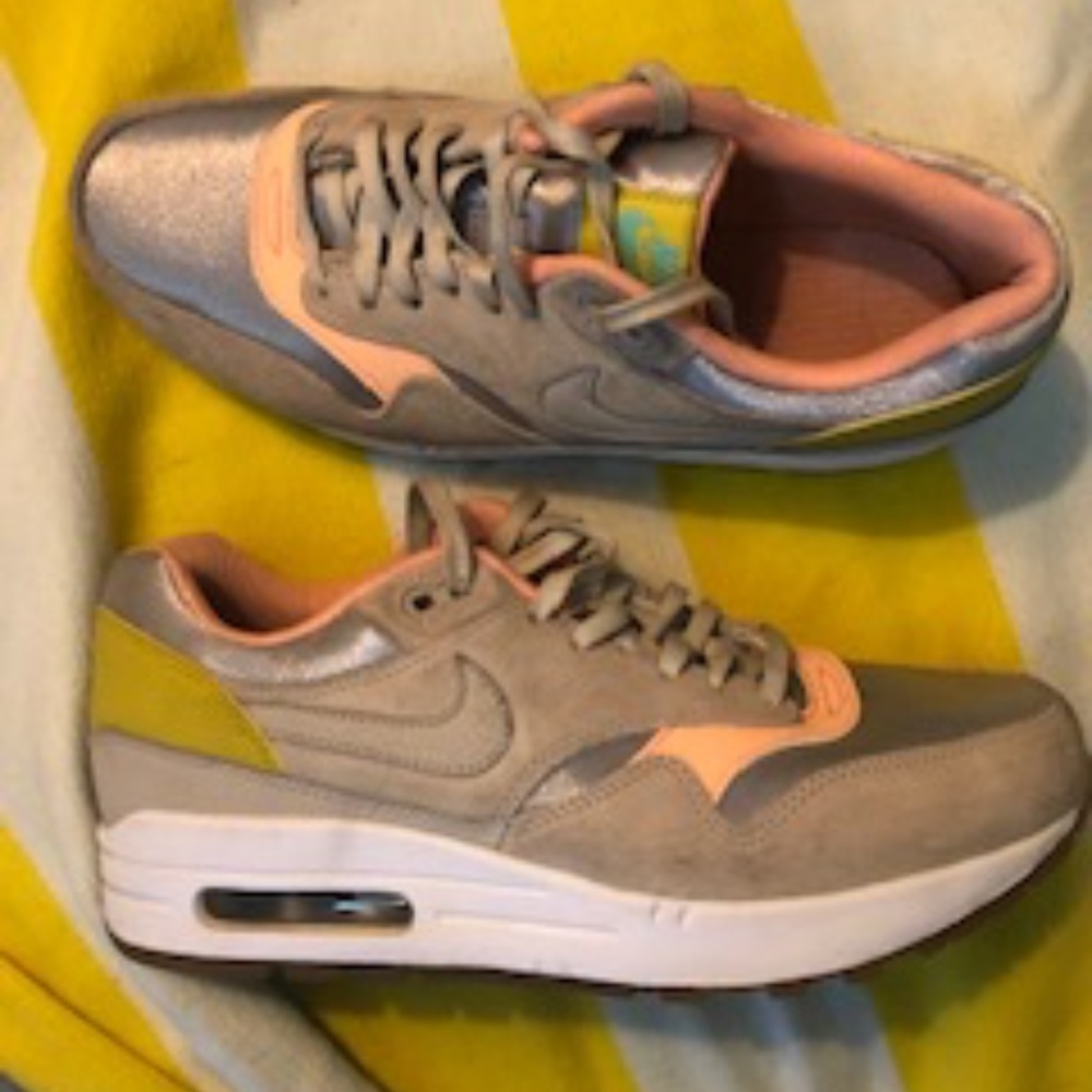 NIKE AIR MAX 7.5